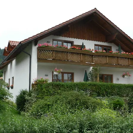 Ferienhaus Aichner ボーデンマイス